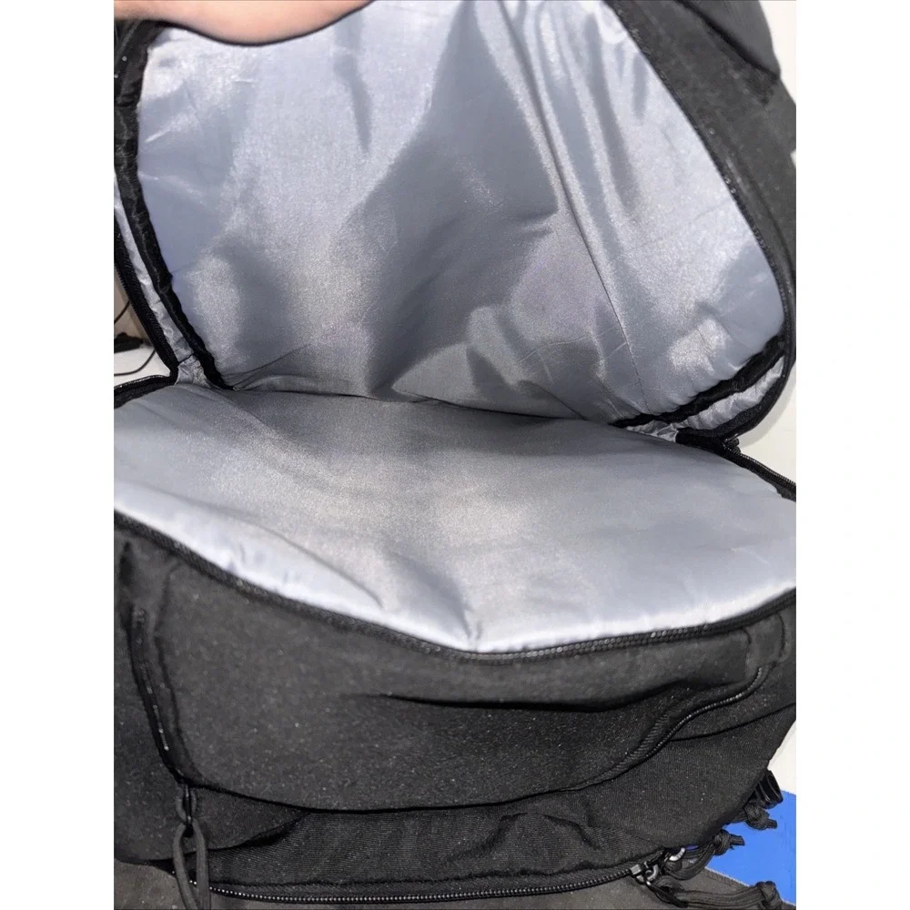 Light Flight ebags pocket